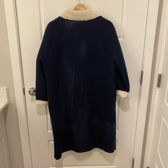 Zara Knitwear Women's Long Sleeve Sherpa Collared Long Coat. Blue/Cream. Medium. - Picture 5 of 8
